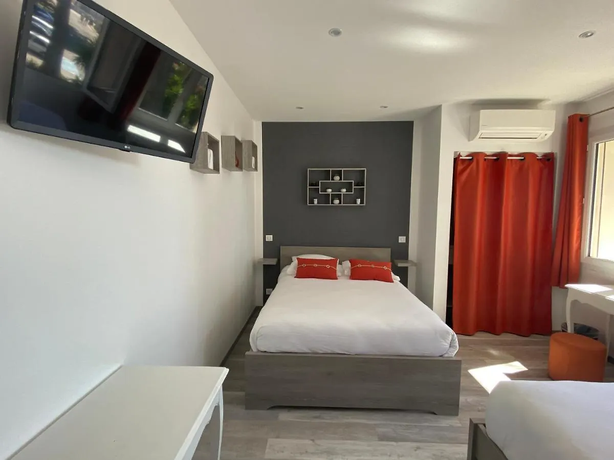 **  Logis Hotel Restaurant Le Kalliste Hyères Frankreich