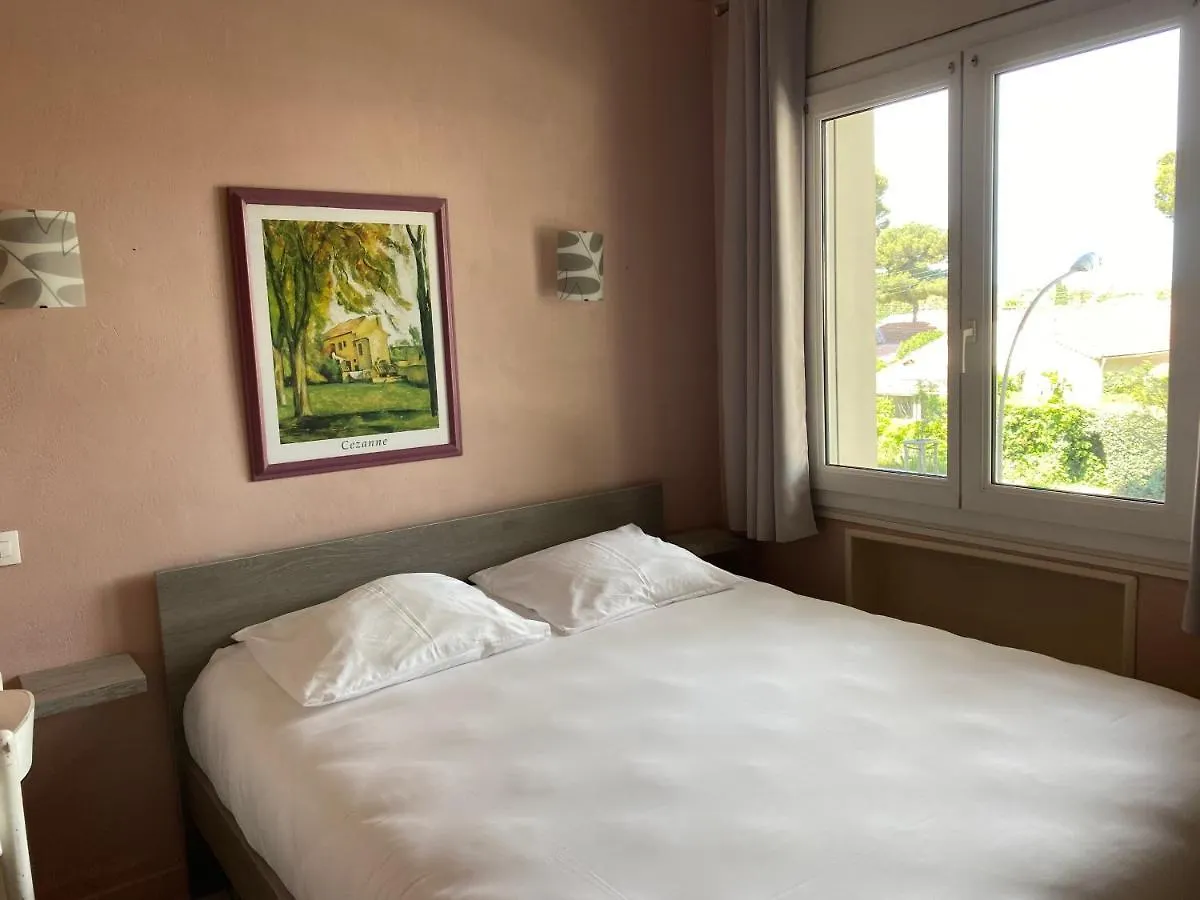 Logis Hotel Restaurant Le Kalliste Hyeres