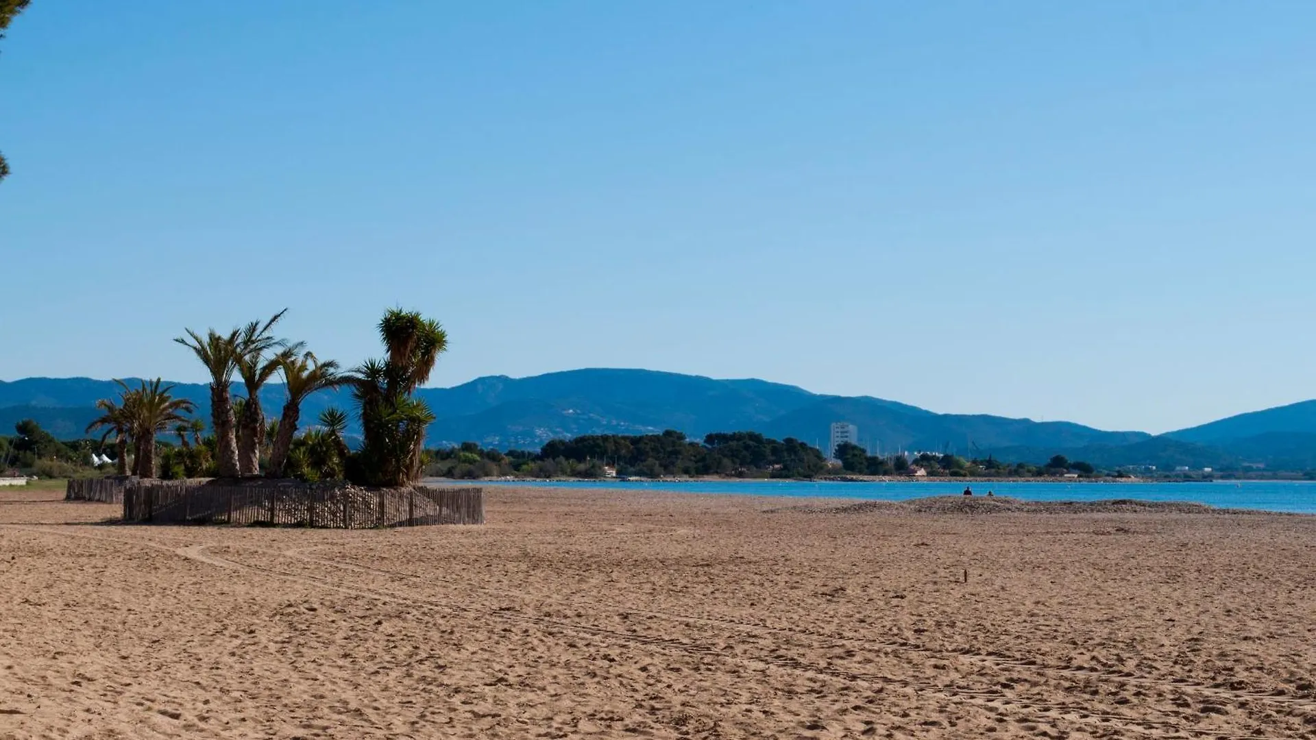Logis Hotel Restaurant Le Kalliste Hyeres 2*,  France